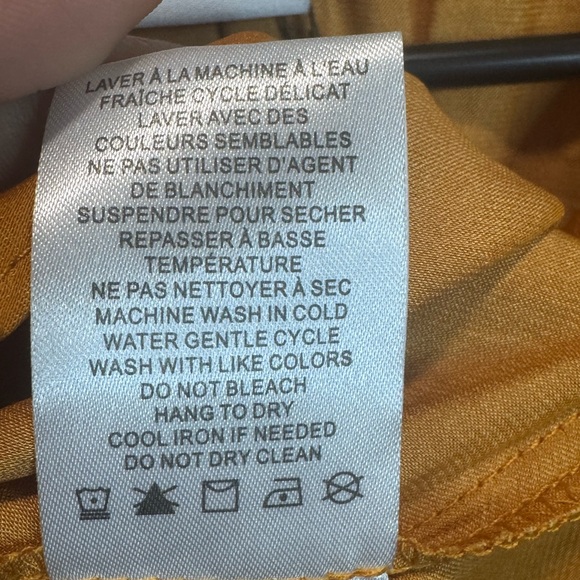 Elegant White Lace Blouse - Picture 5 of 6